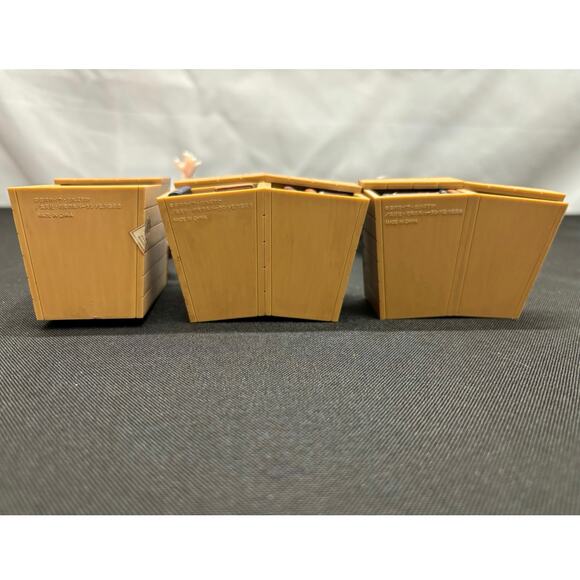 Aniplex The Promised Neverland Norman, Emma, & Ray Stair Figure Set W/ Boxes - Picture 14 of 14